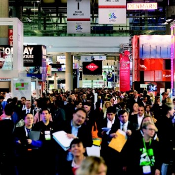 Full house: In future EIBTM is to see a less static and more balanced flow of visitor traffic. (Photo: Reed Travel Exhibitions)
