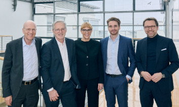 Geschäftsführungen und Kooperationspartner (v.l.): Reinhard Pfeiffer (Messe München), Matthias Meierhofer (bvitg), Dagmar Brandenstein (bvitg), Sascha Raddatz (bvitg), Stefan Rummel (Messe München). (Photo: Messe München)