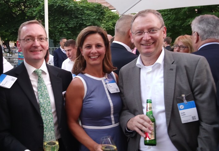 Rheinland trifft Hauptstadt (v.l.): Andreas Moerke (Messe Düsseldorf Japan), Jana Dewitz (Messe Berlin) und Guido Gudat (Koelnmesse).